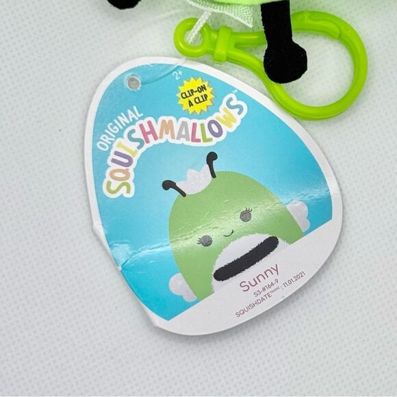 Squishmallows Sunny the Bee, Blacklight Clip Plushie New with Tags Collectible - Picture 3 of 3